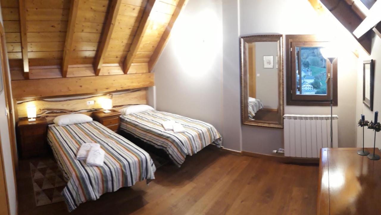 Excelsior. Espectacular Y Exclusivo Apartamento En Sallent De Gallego. エクステリア 写真